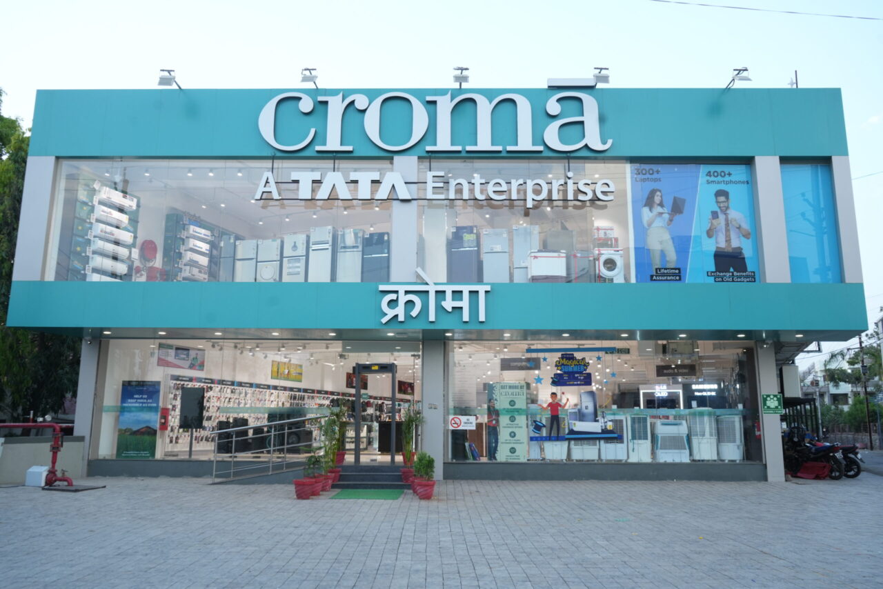 Croma's "Everything Apple" Sale: Big Discounts on iPhones, MacBooks, iPads, and More