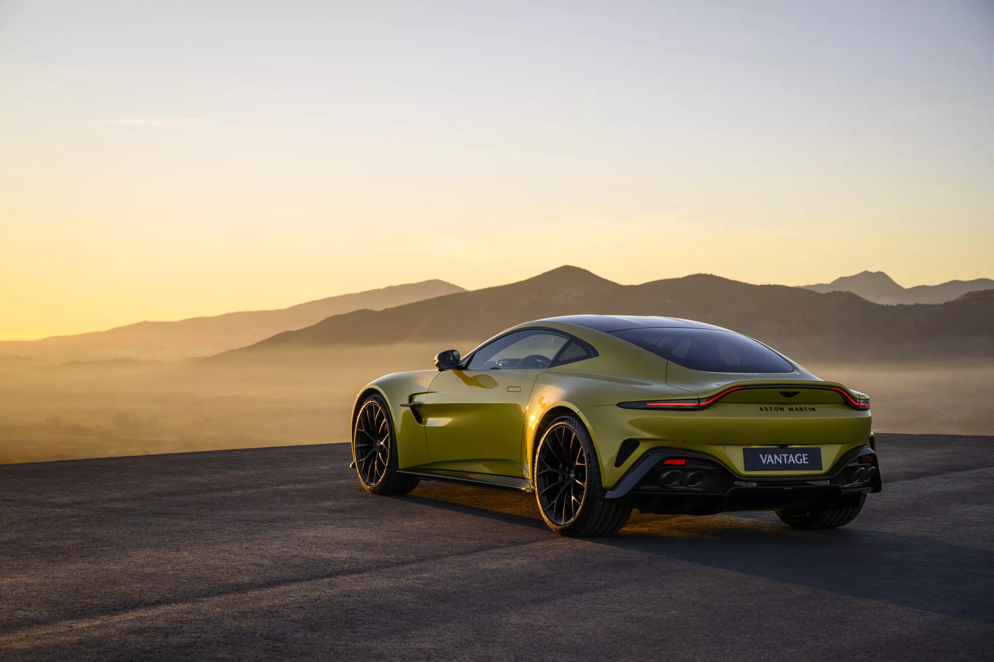 Aston Martin Vantage 2025 Test Drive