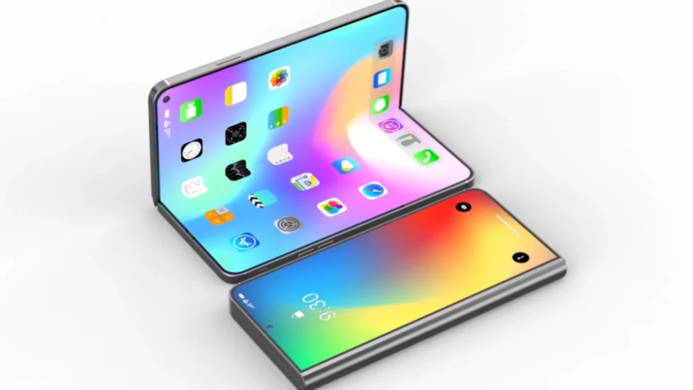 Apple to Launch Creaseless Foldable iPhone in 2027