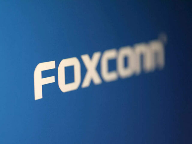 Foxconn Expands Indian Manufacturing to AI Servers Amidst Labor Scrutiny