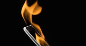 India Roasts, Your Smartphone Feels the Heat