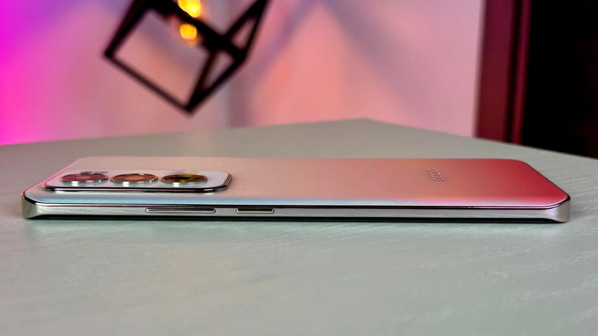 OPPO Reno12 5G Review