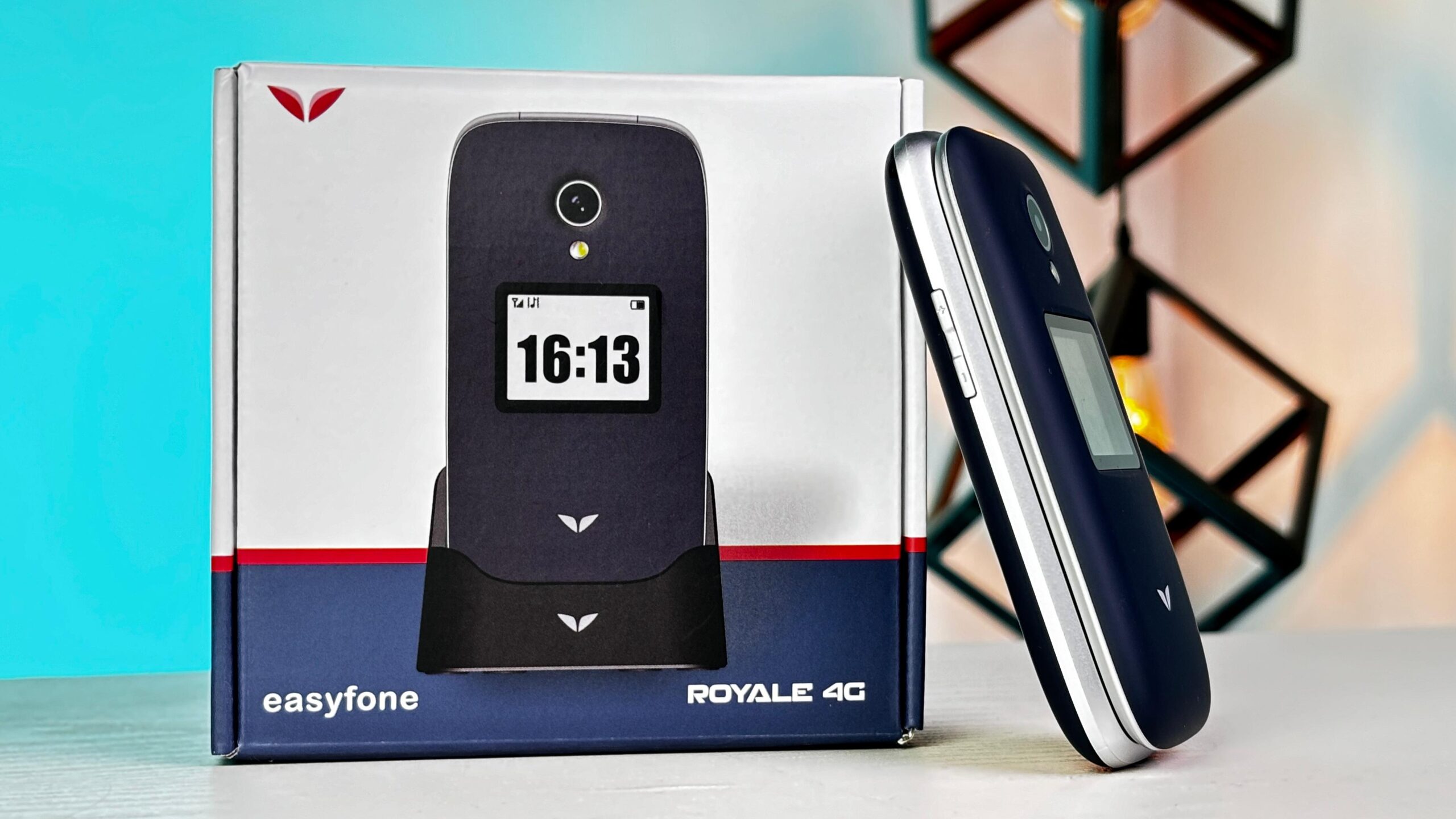 Easyfone Royale 4G Review: The Ideal Senior-Friendly Mobile Device