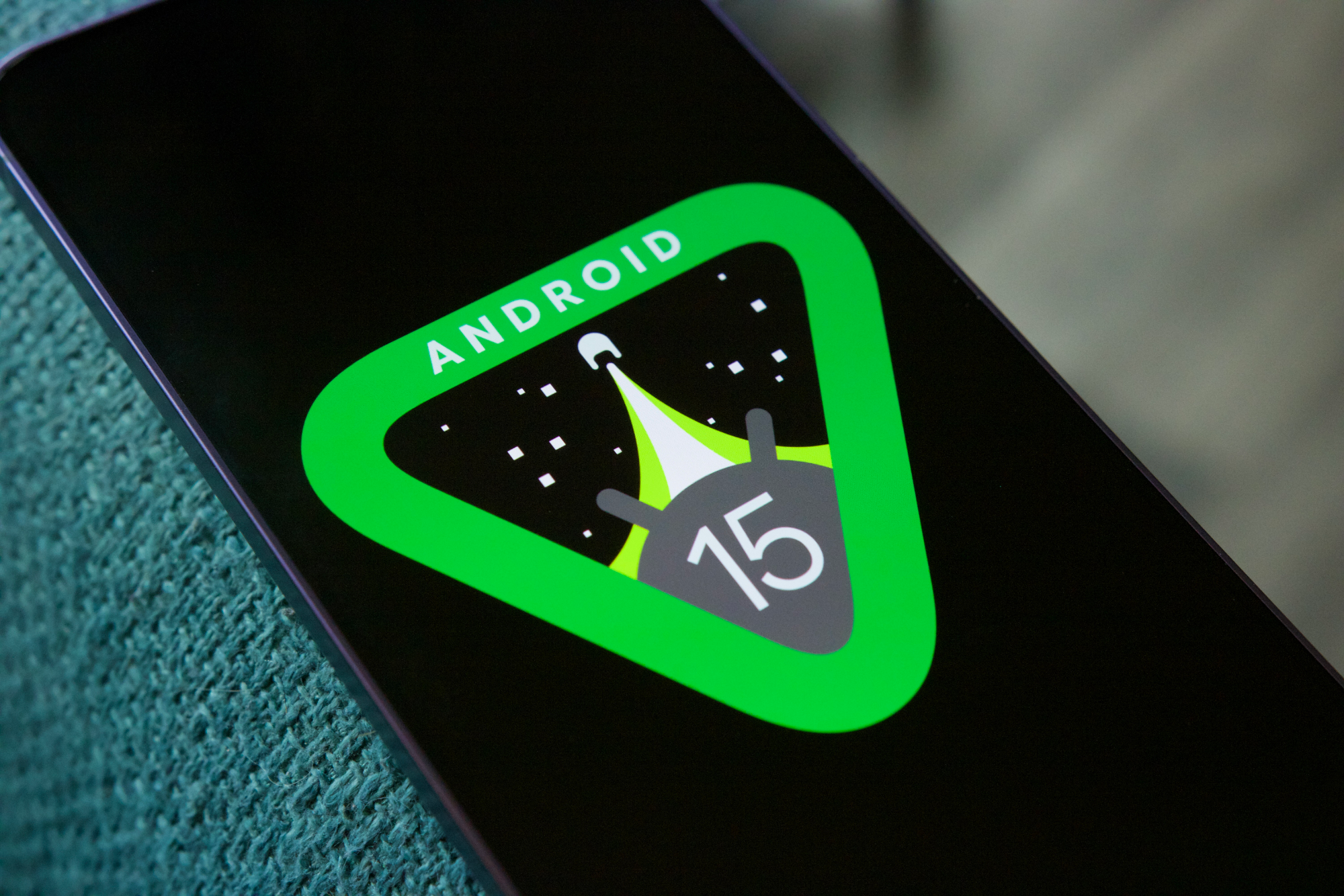 Android 15 Features: Top 5 Reasons to Upgrade from Android 14