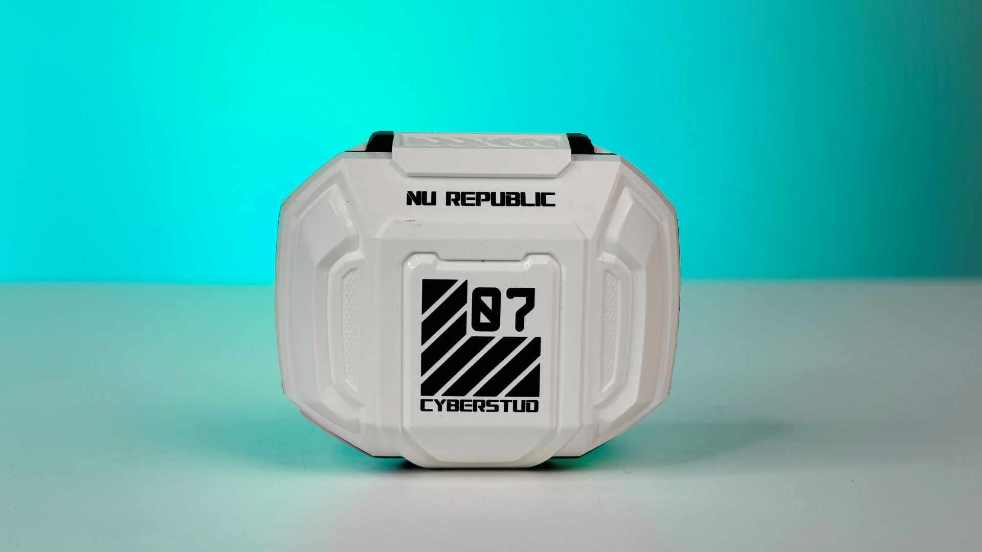 Nu Republic Cyberstud X7 (7)