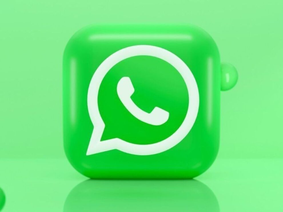 WhatsApp to Launch Photo Polls and Chat Events